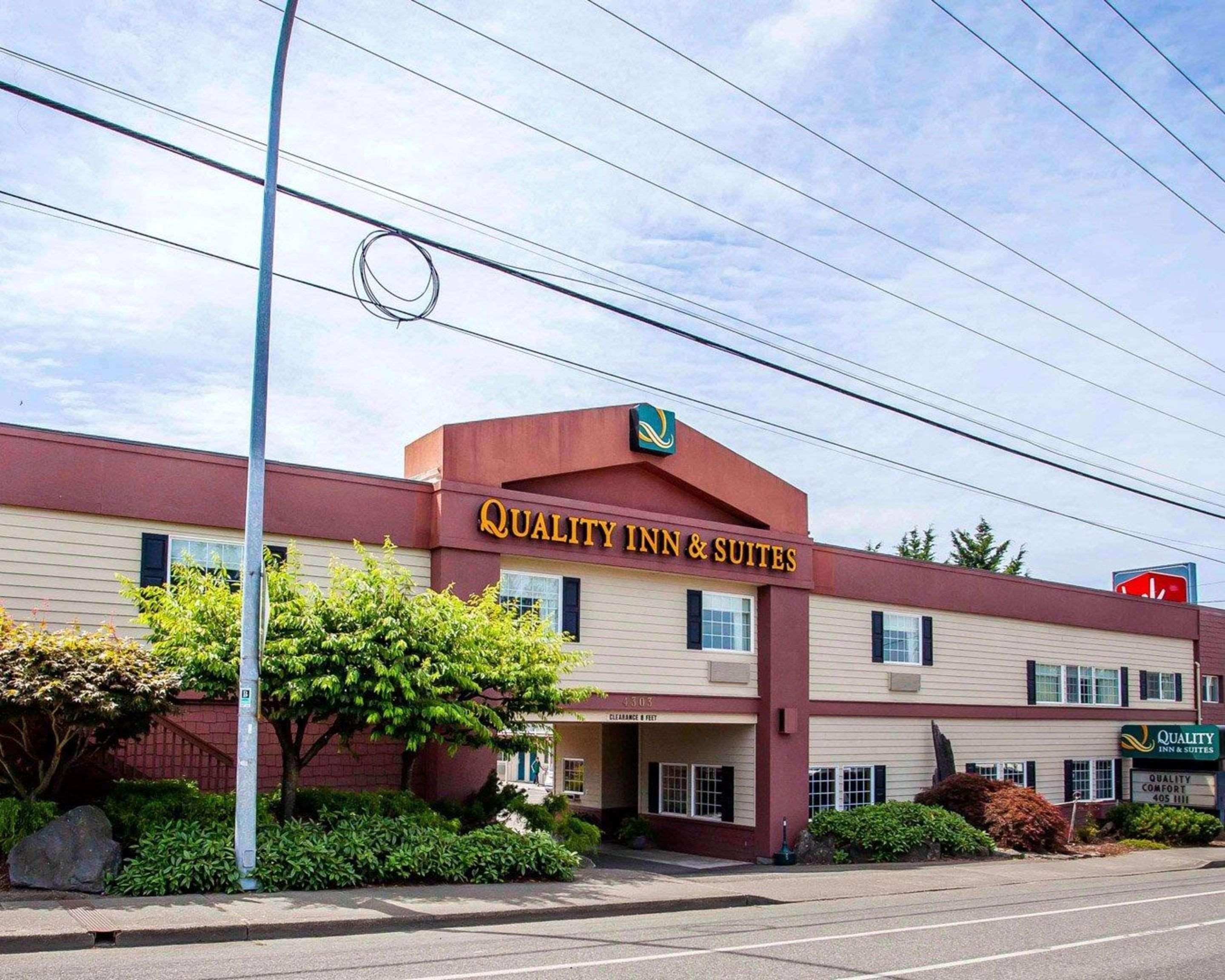 Quality Inn & Suites Bremerton Near Naval Shipyard Buitenkant foto